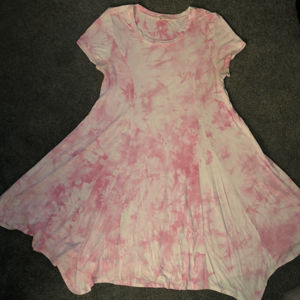 Loose short sleeve dress